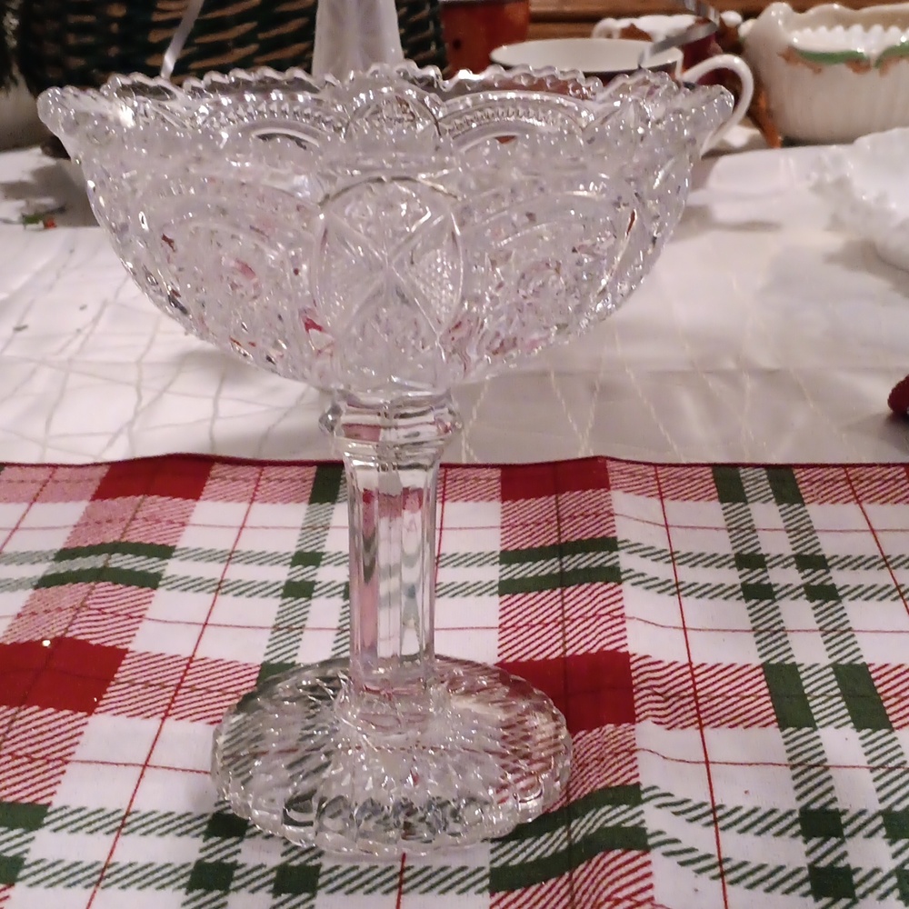Vintage Imperial  Glass Compte